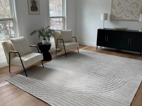 10631 Montrose Ave APT 102, Bethesda, MD 20814