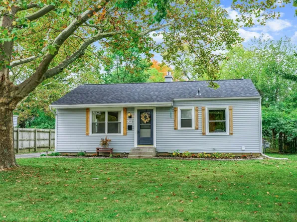 391 Yarmouth Ln, Columbus, OH 43228