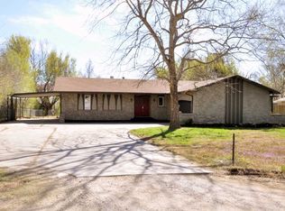 1240 S Park Ave, Valley Center, KS 67147