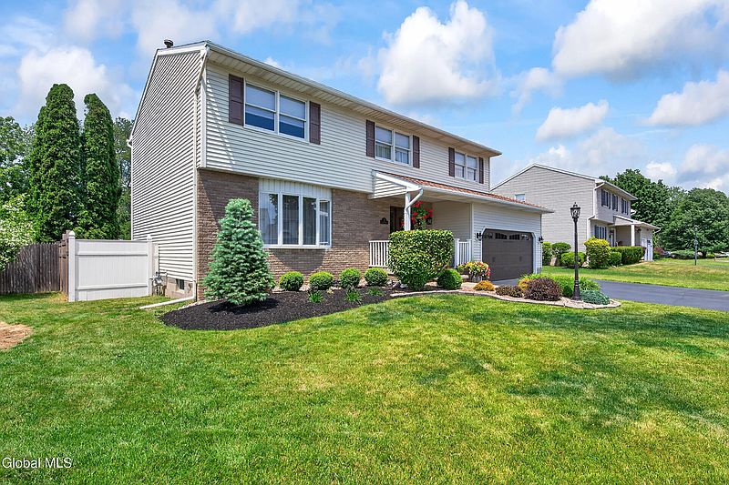 2nd image of 13 Berkshire Drive