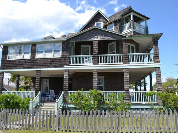 18 Bridge Ave, Bay Head, NJ 08742