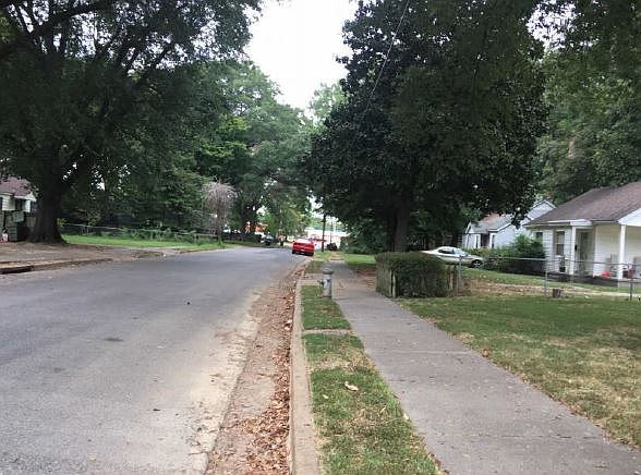 2nd image of 618 Eastern Dr