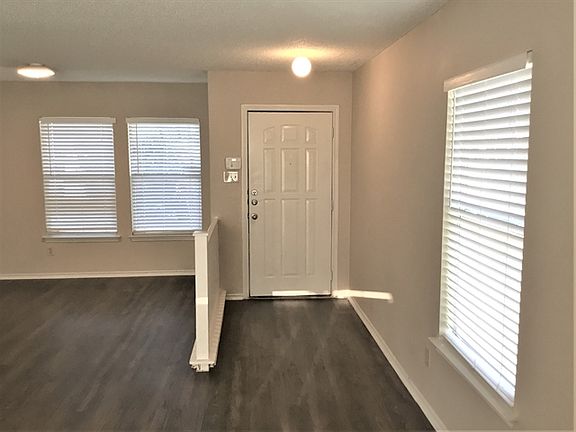 2nd image of 9951 Alexa Pl