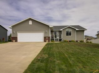 7270 Manchester St, Summerset, SD 57718