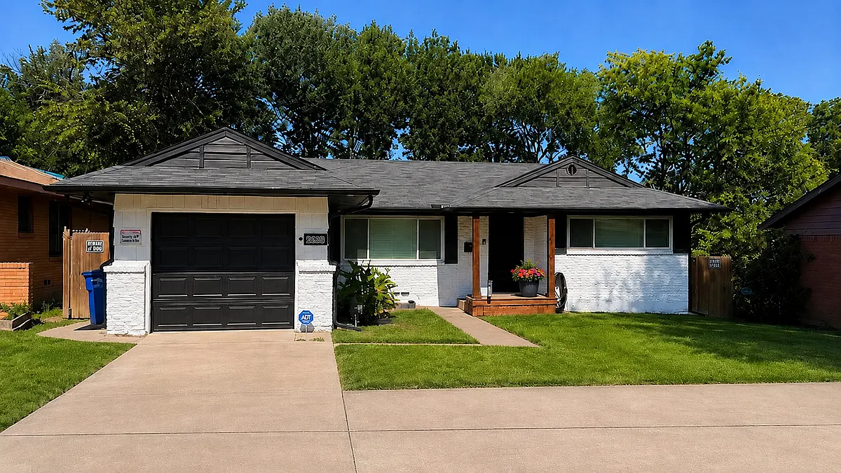 3 bed, 2.0 bath, 1638 sqft, $2,500 — Photo 1