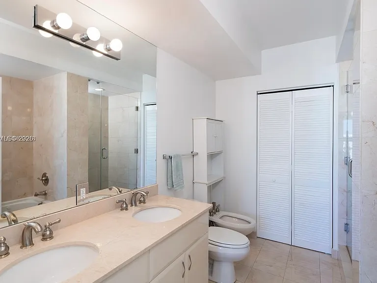 6365 Collins Ave #A1811 — Photo 5