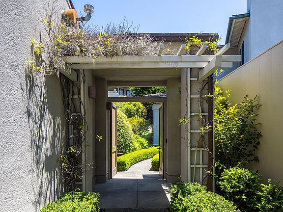 2nd image of 61 Spanish Bay Cir #61