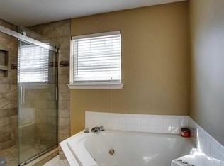 321 Round Table Dr, Fort Washington, MD 20744