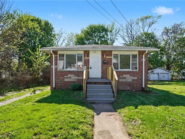 1342 S Hawkins Ave, Akron, OH 44320