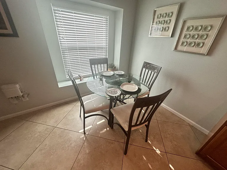 585 SW Undallo Rd — Photo 9
