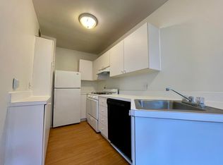 6323 S Rosebury Ave APT 1E, Saint Louis, MO 63105