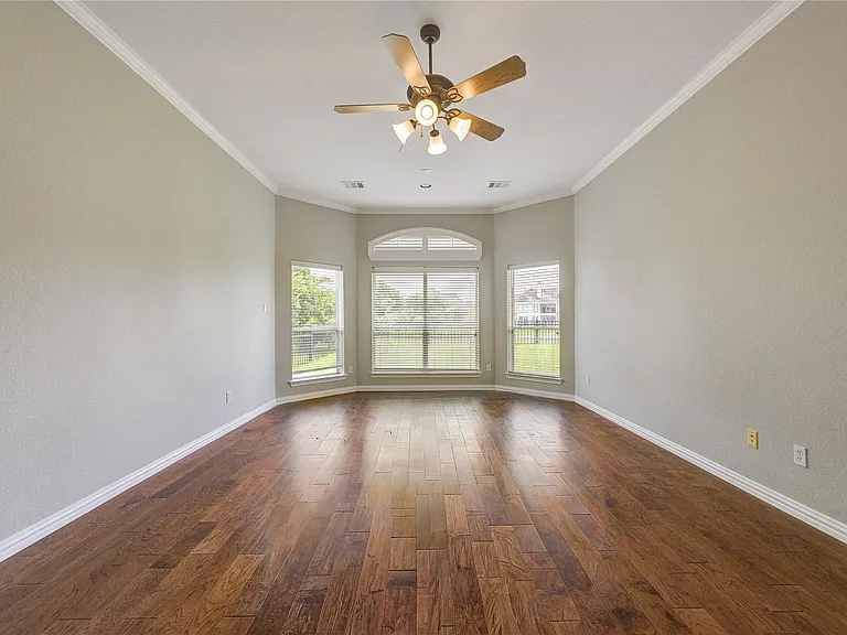3819 Rivermoss Ln — Photo 24