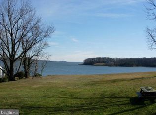 1557 Widows Mite Rd, Edgewater, MD 21037