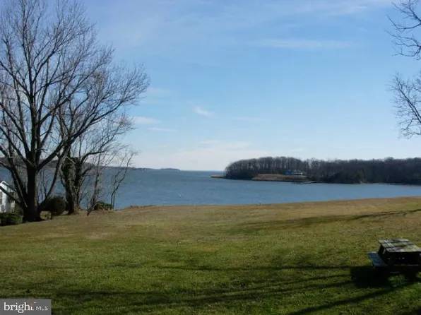 1557 Widows Mite Rd, Edgewater, MD 21037