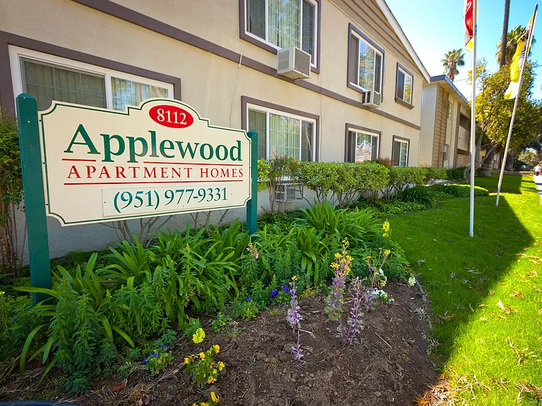 Applewood Apartments — Photo 57