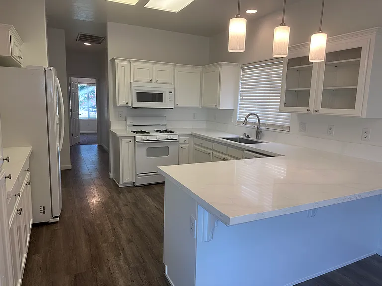6059 E Andrews Ave — Photo 6