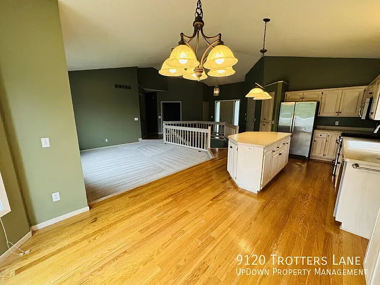 9120 Trotters Ln — Photo 9