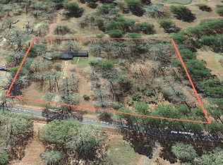 15884 Peairs Rd, Pride, LA 70770