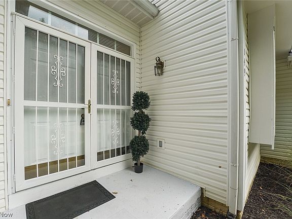 5th image of 149 Lookout Ln