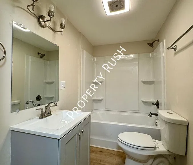 975 Beason Dr — Photo 16
