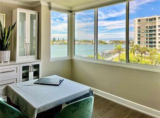 660 Island Way APT 404, Clearwater, FL 33767