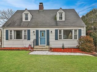 40 Cowan Ave, Stamford, CT 06906