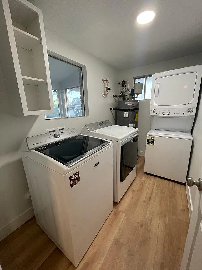 8 bed, 2909 sqft, $775 — Photo 4