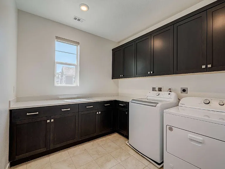 32465 Combine Dr — Photo 38