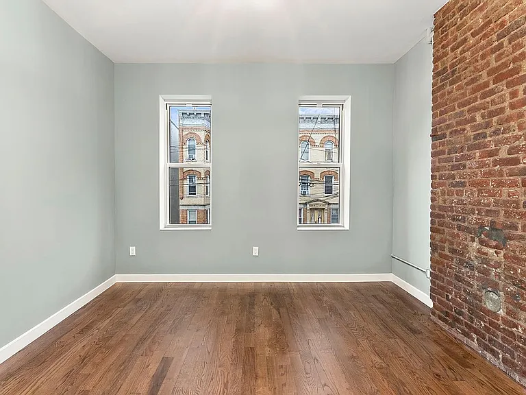 1820 Woodbine St #2L — Photo 10