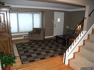 4th image of 1598 Hawthorne Dr