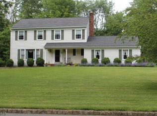 22 Bennington Dr, Flanders, NJ 07836