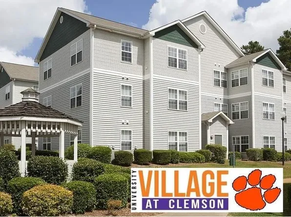 114 University Village Dr APT B, Central, SC 29630