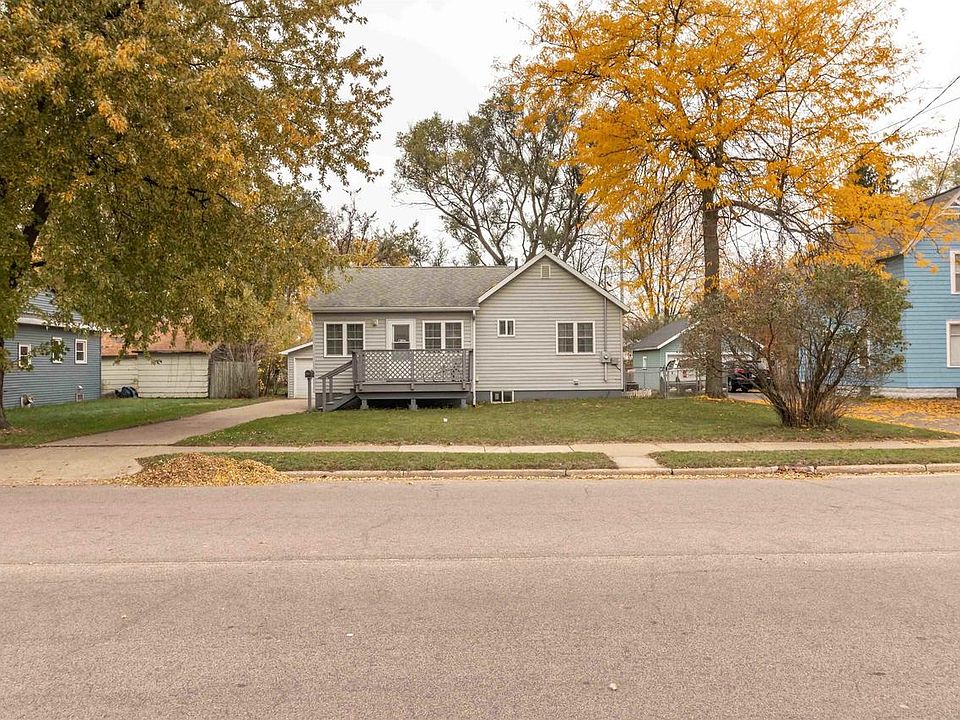 1st image of 624 1ST STREET