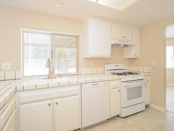 5th image of 1536 Granicy Dr