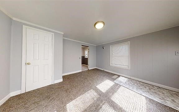 3rd image of 311 N Huttig Ave