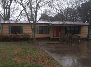 5941 Whites Ln, Minor Hill, TN 38473