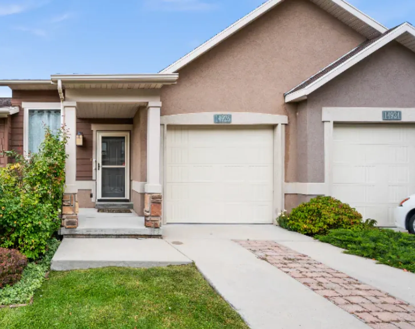 3 bed, 2.5 bath, 1760 sqft, $2,300 — Photo 1