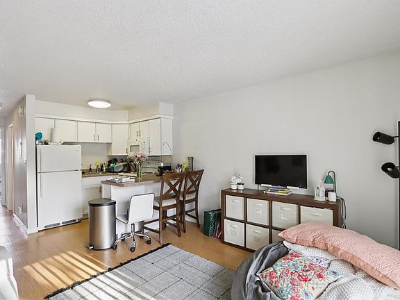 3rd image of 2631 Westwinds Dr APT 5