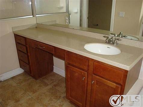 5th image of 1601 Osprey Pointe Dr #2