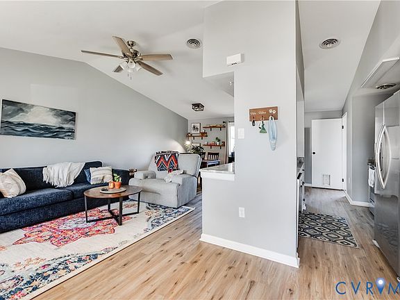 3rd image of 7128 Brook Way