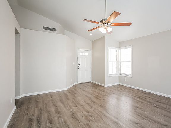 5th image of 6040 Hidden Rock Dr