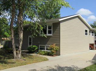 1602 7th Ave SE, Rochester, MN 55904