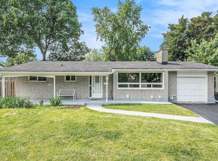 58 Wigan Dr #B, Ottawa, ON K2E6L1