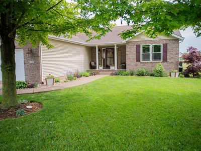 1735 Fountainbleu Dr, Worden, IL, 62097