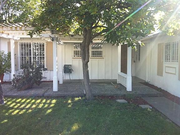 3rd image of 2286 67th Ave