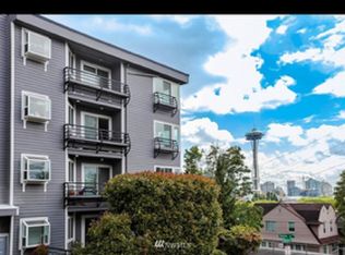 150 Valley St APT 302, Seattle, WA 98109