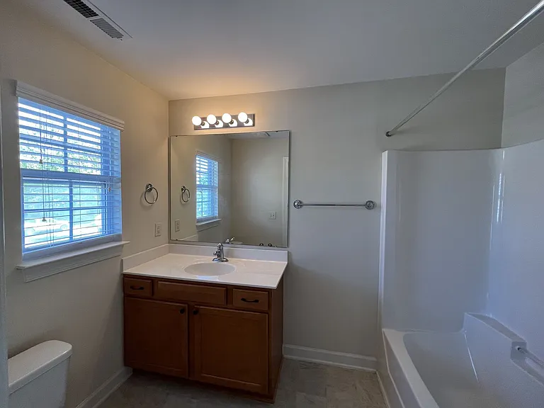 354 Summergate Dr — Photo 13
