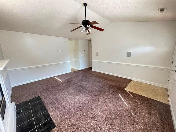 3rd image of 2935 Rockport Dr
