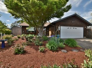 482 Shara Pl, Junction City, OR 97448