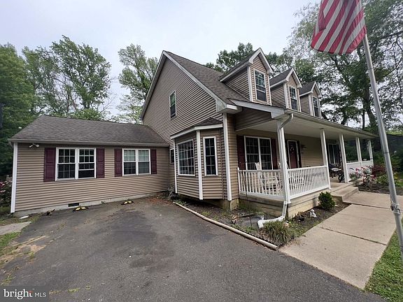 3rd image of 124 Williams Ave